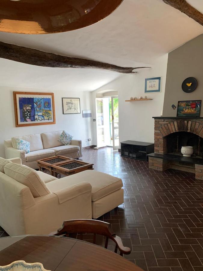 Appartement Vecchio Mulino Fontona Girasole à Chiesanuova  Extérieur photo
